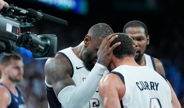 九游体育下载-科尔：詹姆斯比较爱发声&amp;库里是低调领袖 MVP们奥运决赛信赖库里